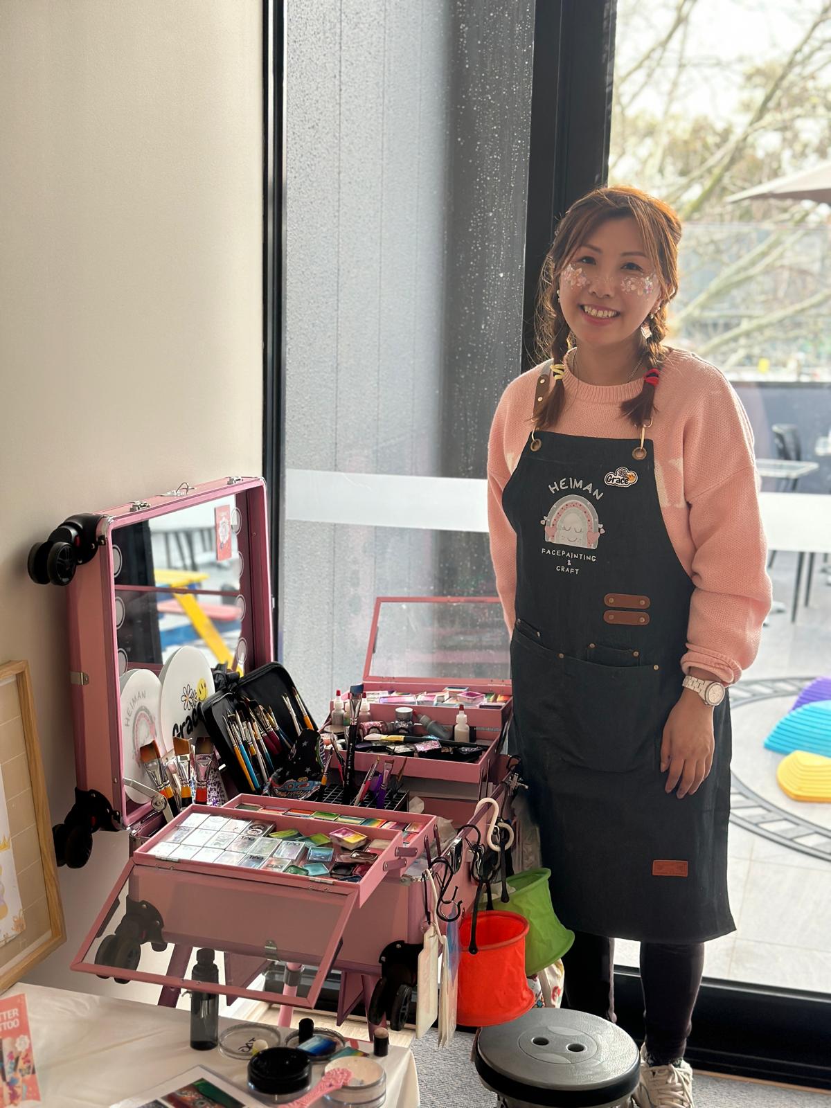 Heiman facepainting & craft, balloon twister in Melbourne