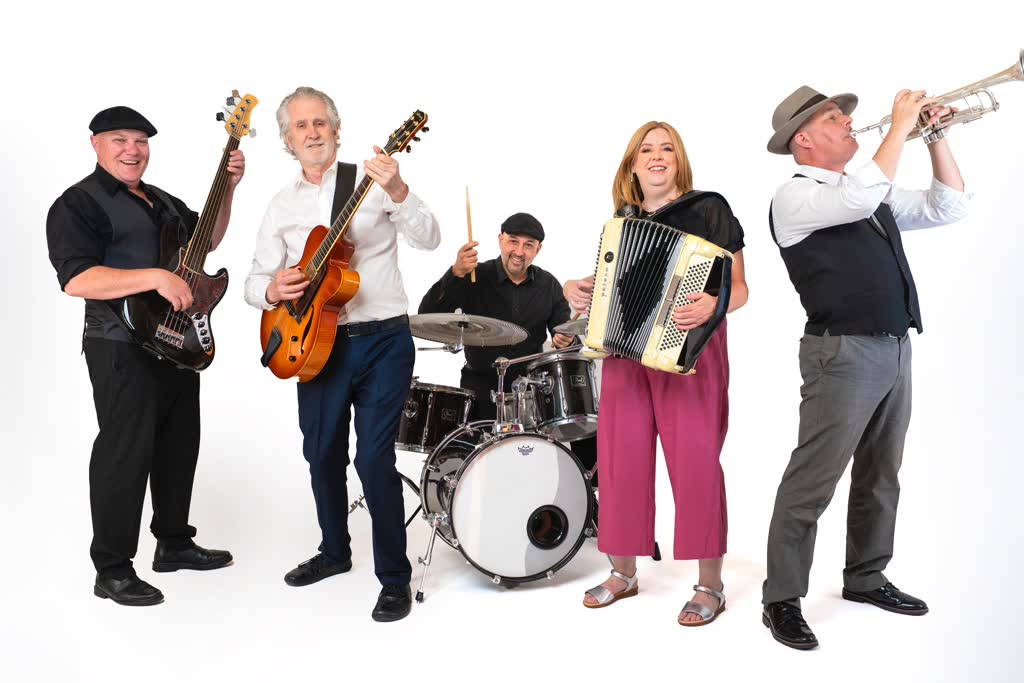 Sanfona, band in Melbourne, photo 2