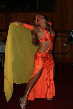 Azra, belly dancer in Melbourne, photo 3