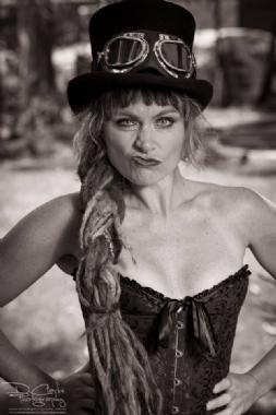 Sophie deLightful, cabaret dancer in Melbourne