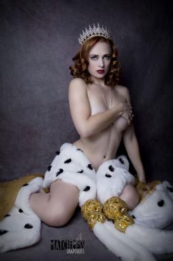 Strawberry Siren, cabaret dancer in Melbourne, photo 2