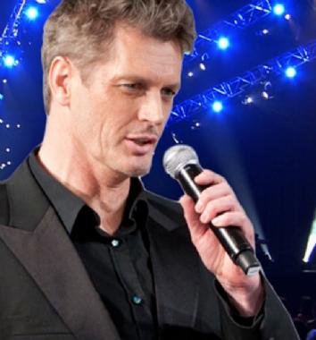 David Gould, cabaret singer in Melbourne, photo 2