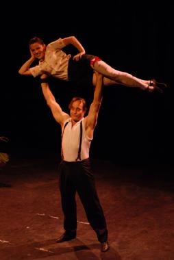 Circus Trick Tease, circus act in Melbourne, photo 3