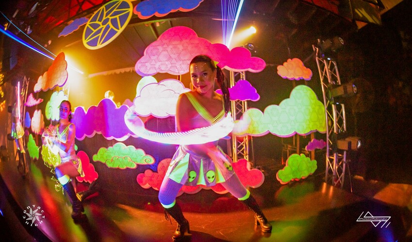 Flowetics, dancer in Melbourne, photo 3