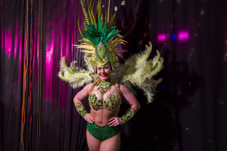 Ruby Alira, acrobat in Melbourne, photo 3