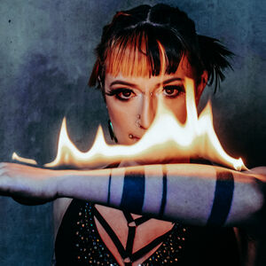 Sian Brigid Circus, fire performer in Melbourne, photo 2