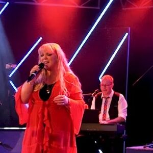 Covers in the Corner, cover band in Melbourne, photo 2