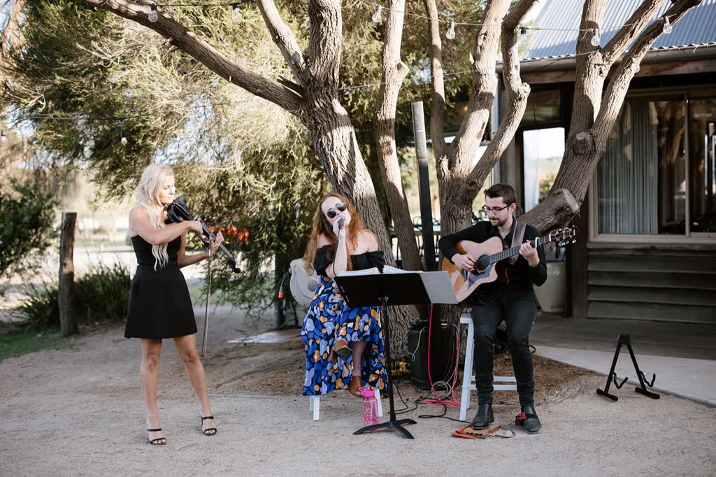 Indi & Co, cover band in Melbourne