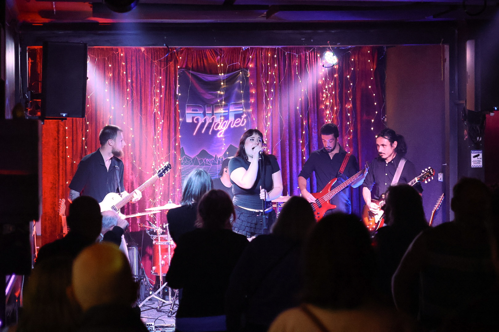Riff Magnet, cover band in Melbourne