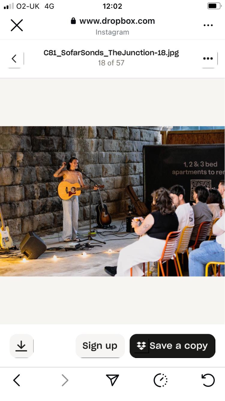 Deana, singer-songwriter in Melbourne