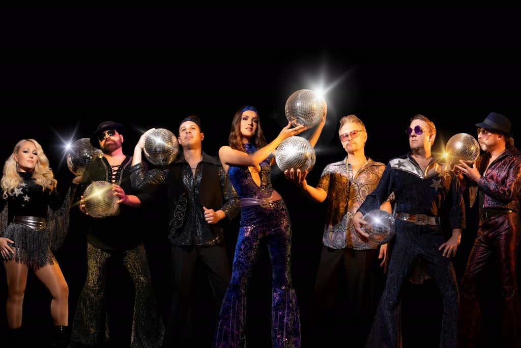 Super Boogie, disco band in Melbourne, photo 2