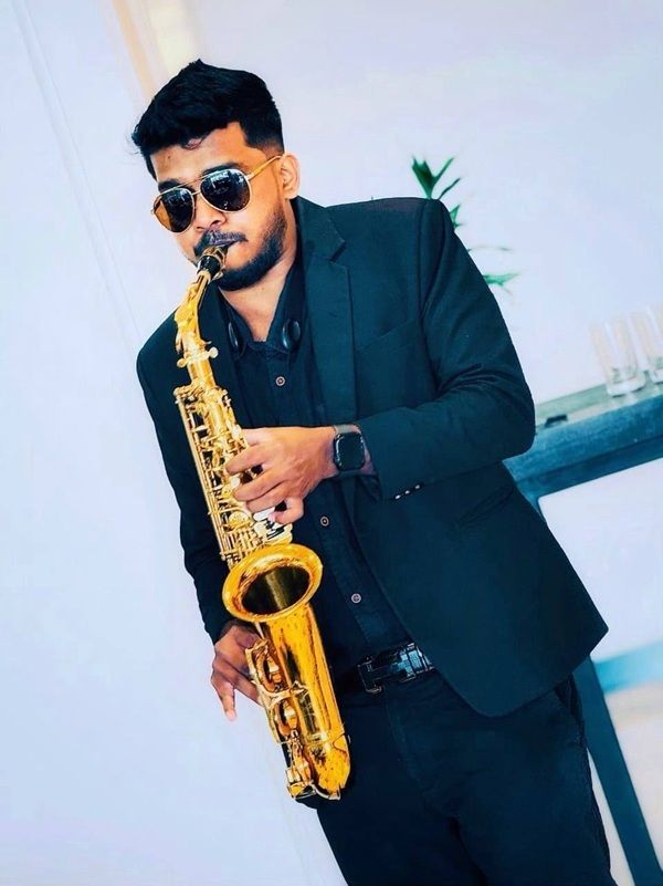 Jani Sax, dj and saxophone in Melbourne, photo 2