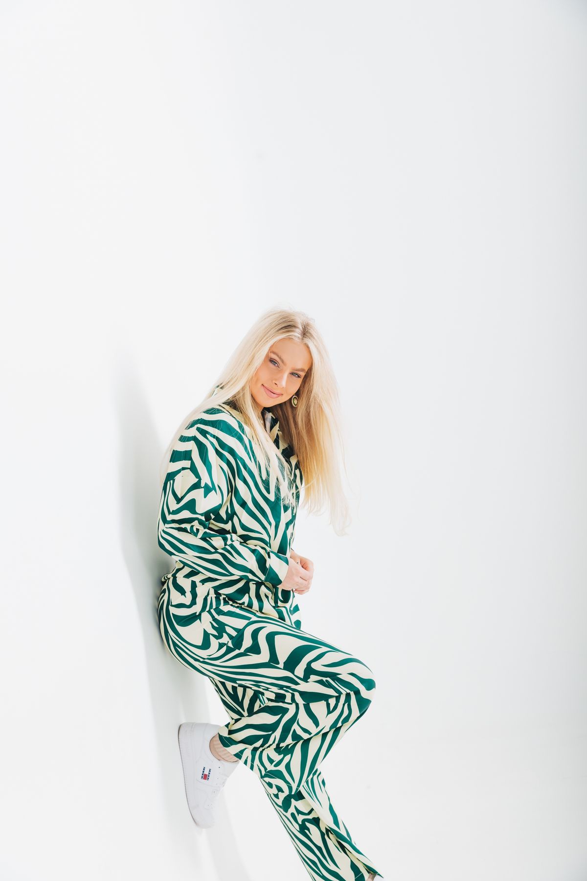 Brooke Bos.Housen, dj in Melbourne