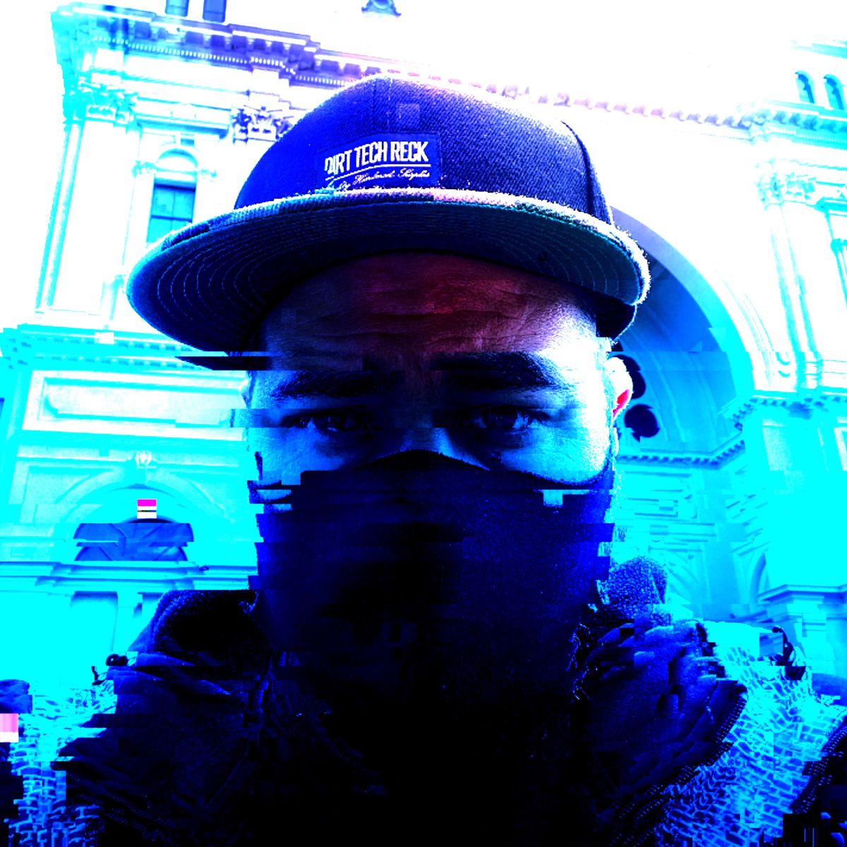 Disruptive Pattern Material, dj in Melbourne