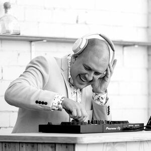 DJ Benny, live in Melbourne, photo 2