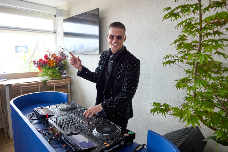 DJ Sean Hugo, live in Melbourne, photo 3