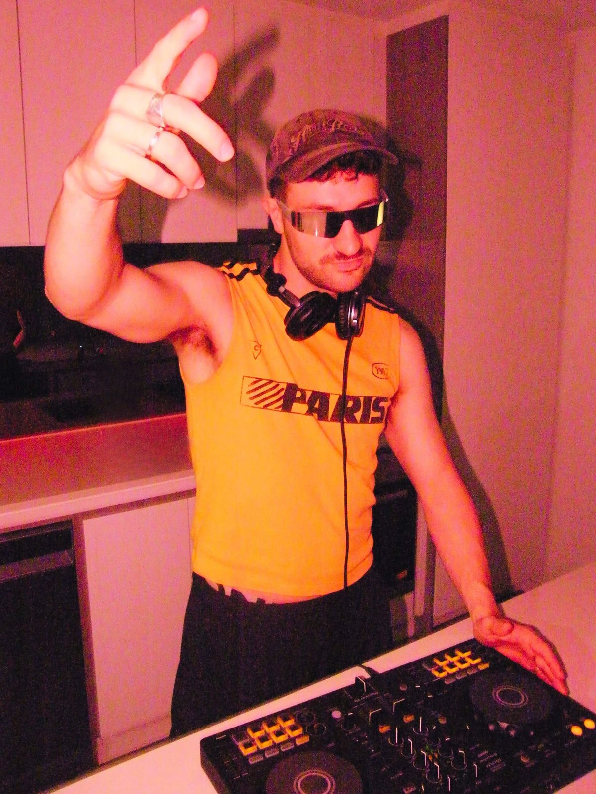 Faggatron, dj in Melbourne