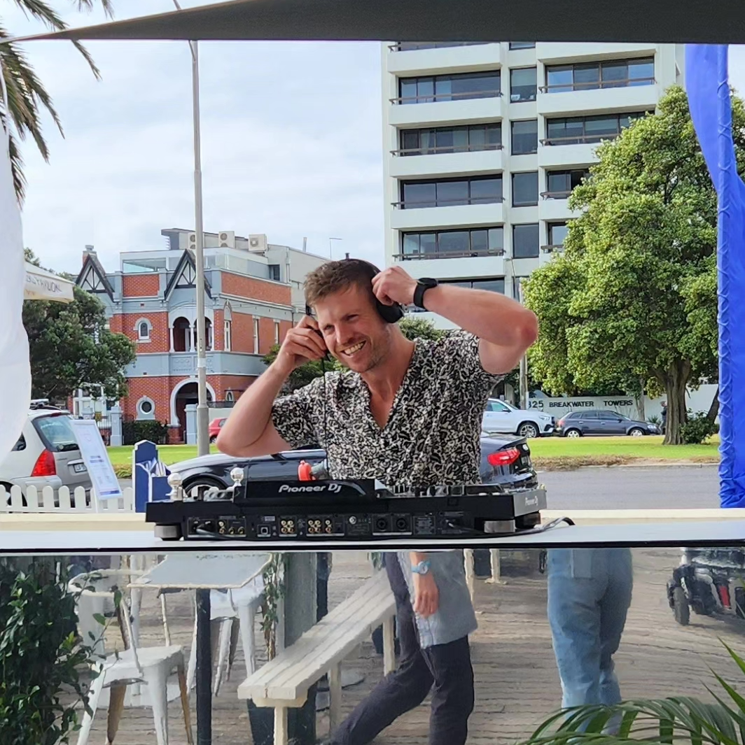 Nick Brill, dj in Melbourne