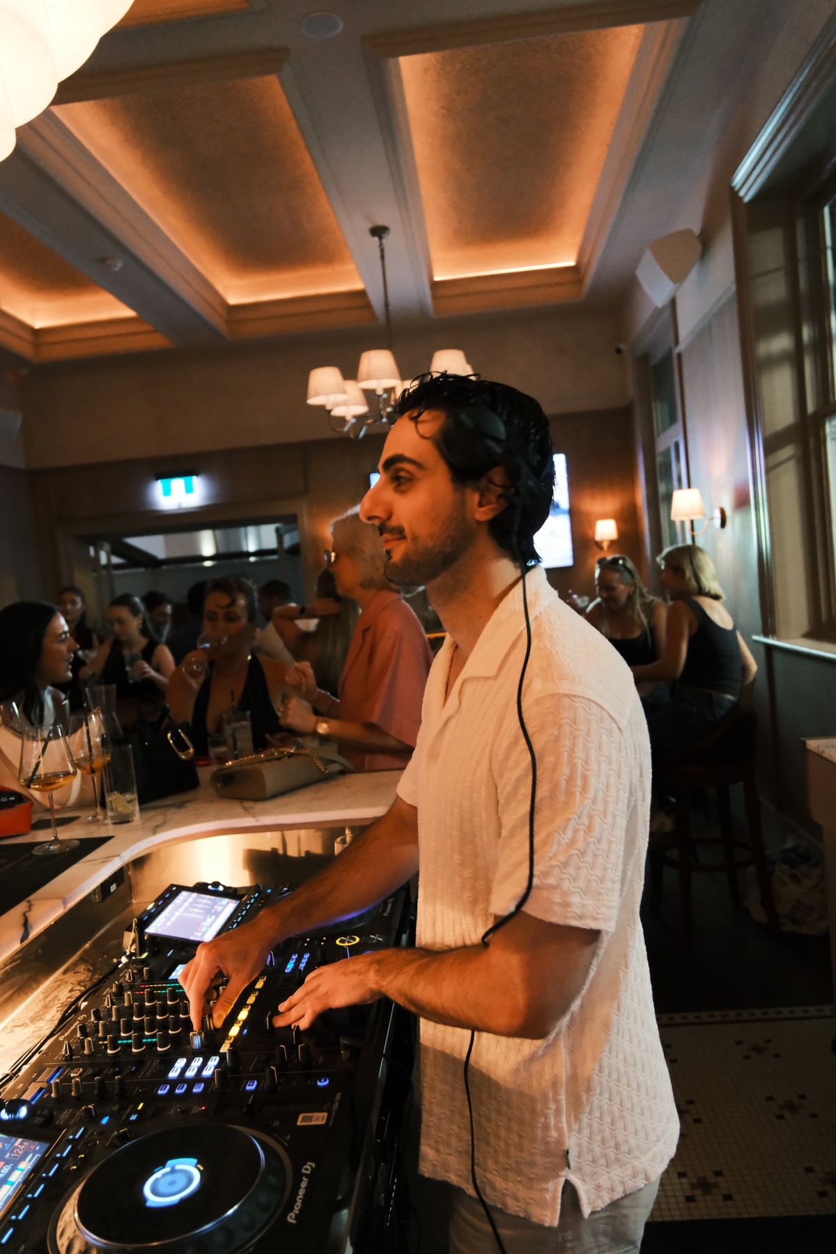 Teos Papa, dj in Melbourne