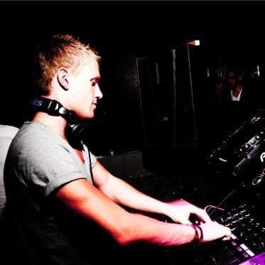 Tom Andrews, dj in Melbourne