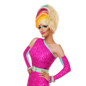 Ashley Madison - Glamorous Drag Queen, live in Melbourne, photo 2