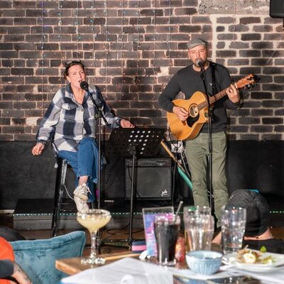 SideBySound, musical duo in Melbourne, photo 2