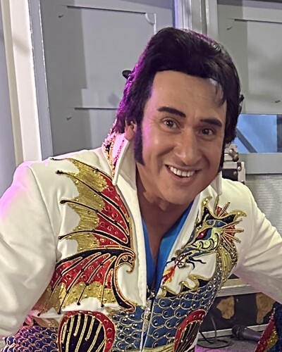 Ozzi Elvis, tribute singer in Melbourne, photo 2