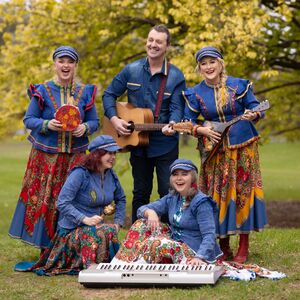 Trali-Vali, folk band in Melbourne, photo 2