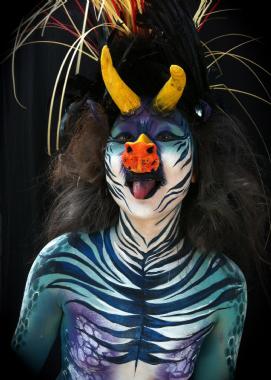 Juliet Bradford, face painting in Melbourne