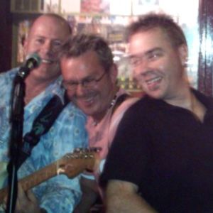 Madllips, cover band in Melbourne, photo 2