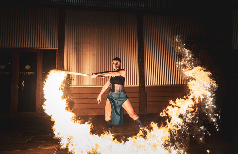 Beige Lion, fire performer in Melbourne, photo 3