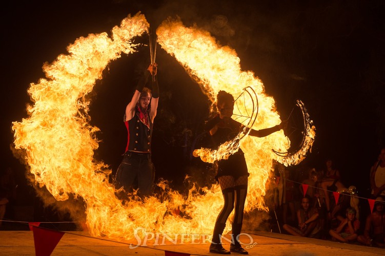 Fire Theatre Australia, fire performer in Melbourne, photo 2