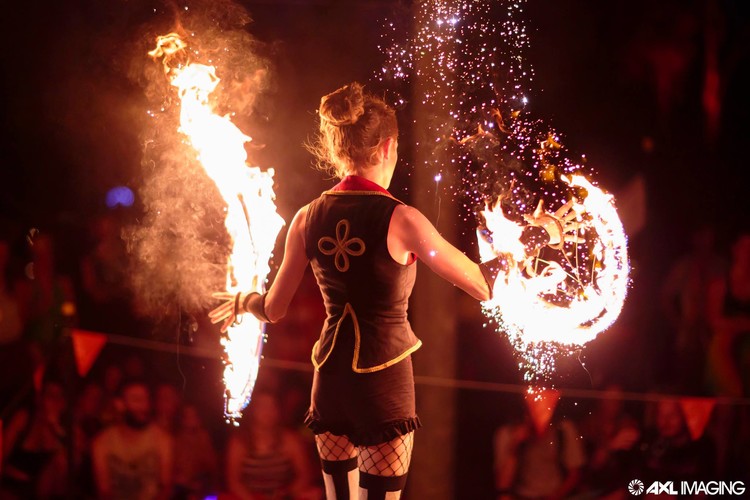 Fire Theatre Australia, fire performer in Melbourne, photo 3