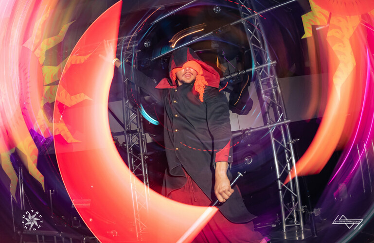 Ninja Niaz, fire performer in Melbourne, photo 3