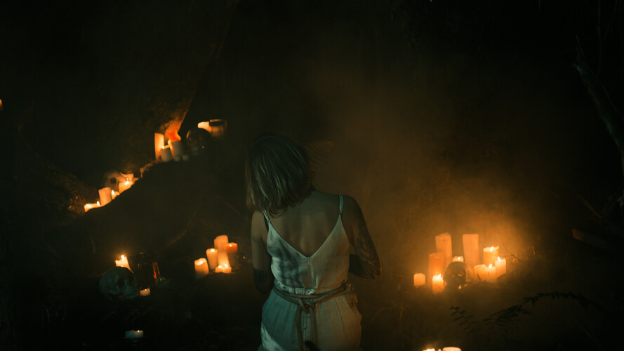 Rhubi Rae Winter, fire performer in Melbourne, photo 3