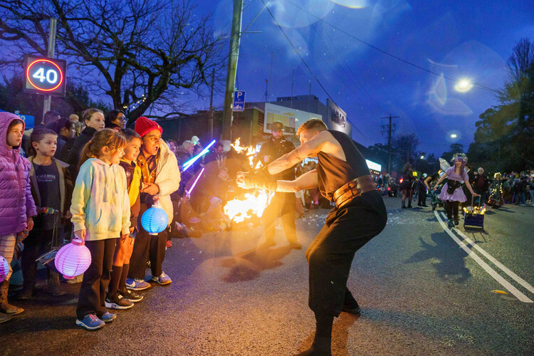 Rhys Kirk, fire performer in Melbourne, photo 3