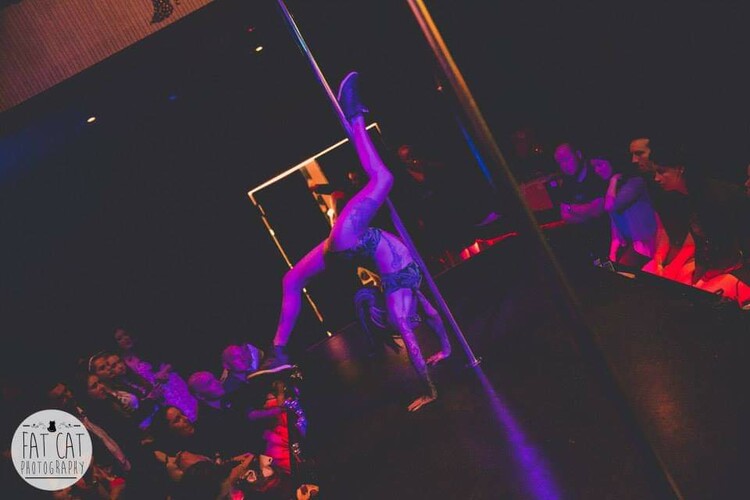 Scarlet Rose, fire performer in Melbourne, photo 3