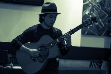 Shigeo Furukawa, guitarist in Melbourne, photo 2