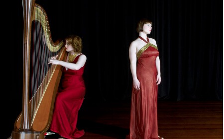 Aria Co, harp player in Melbourne