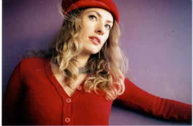 Julia Messenger, jazz singer in Melbourne