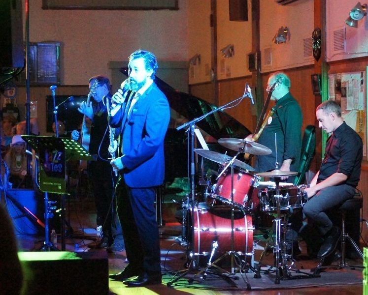 Wade Morgan, jazz singer in Melbourne, photo 3