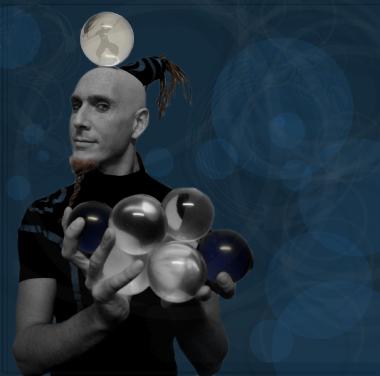Mister Om, juggler in Melbourne, photo 2