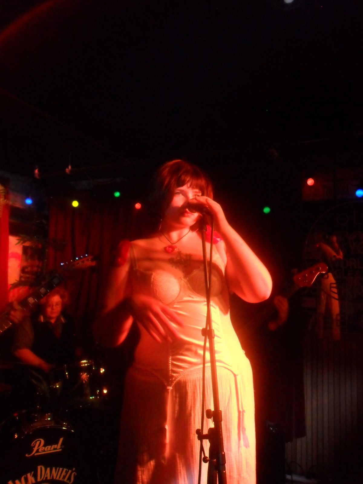 Kincaid, singer-songwriter in Melbourne