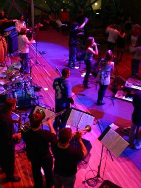 La Mezcla, latin band in Melbourne, photo 3