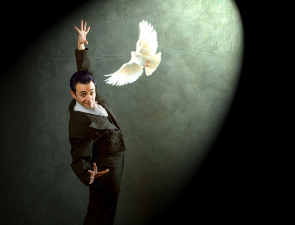 Elio Simonetti, magician in Melbourne
