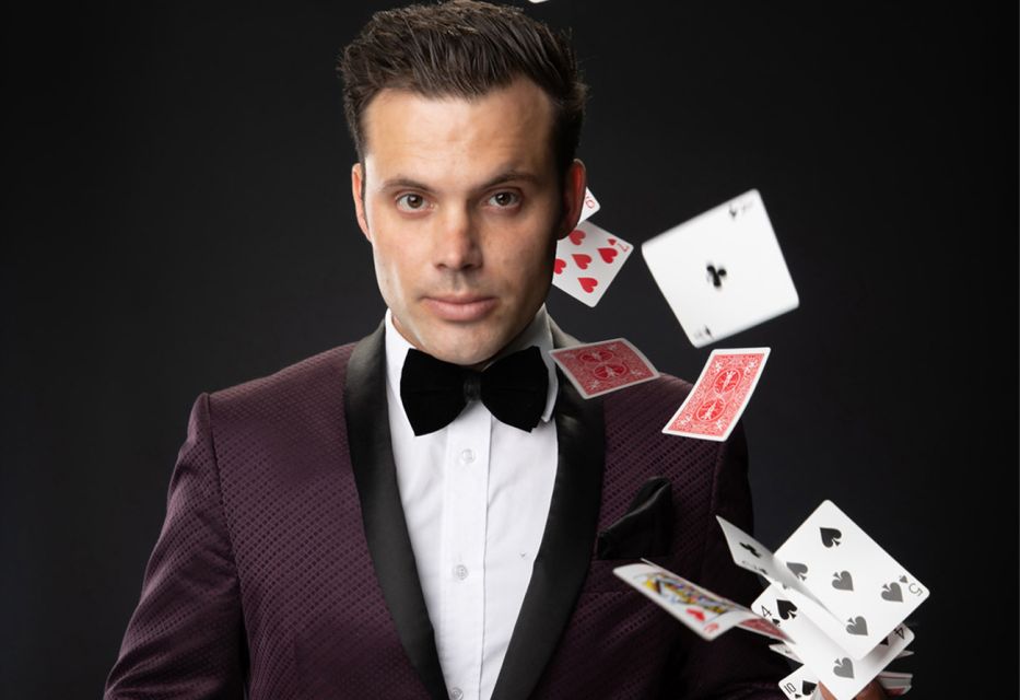 Luke Hocking, magician in Melbourne