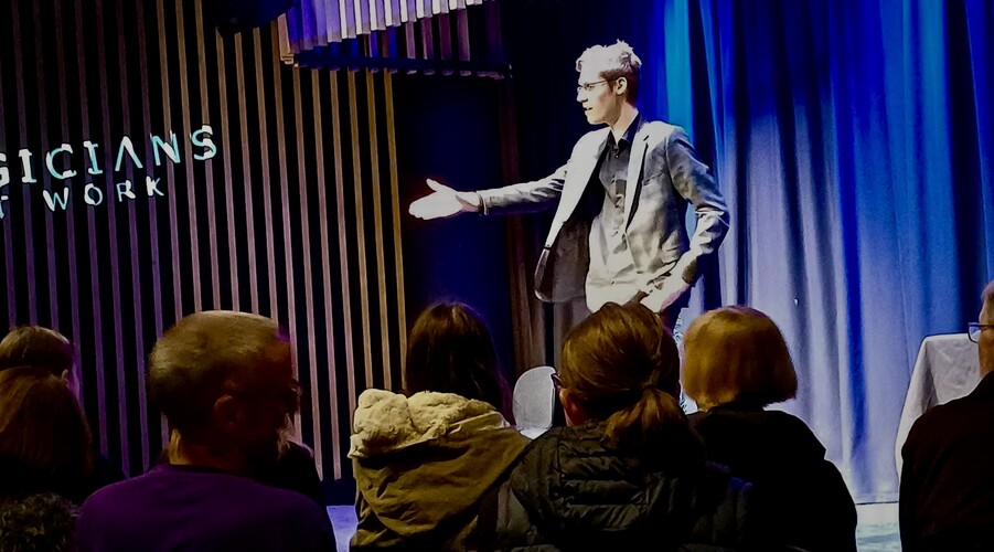 Mason, magician in Melbourne, photo 3