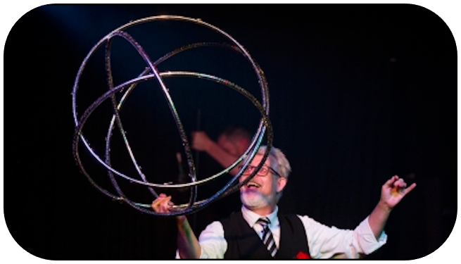 Terry McSweeney, magician in Melbourne, photo 3