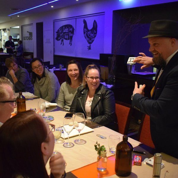 Tommy the Wizard, magician in Melbourne, photo 2
