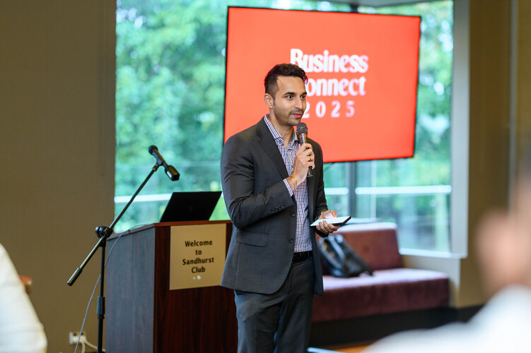 Voice of Steffan, mc-master of ceremonies in Melbourne, photo 3